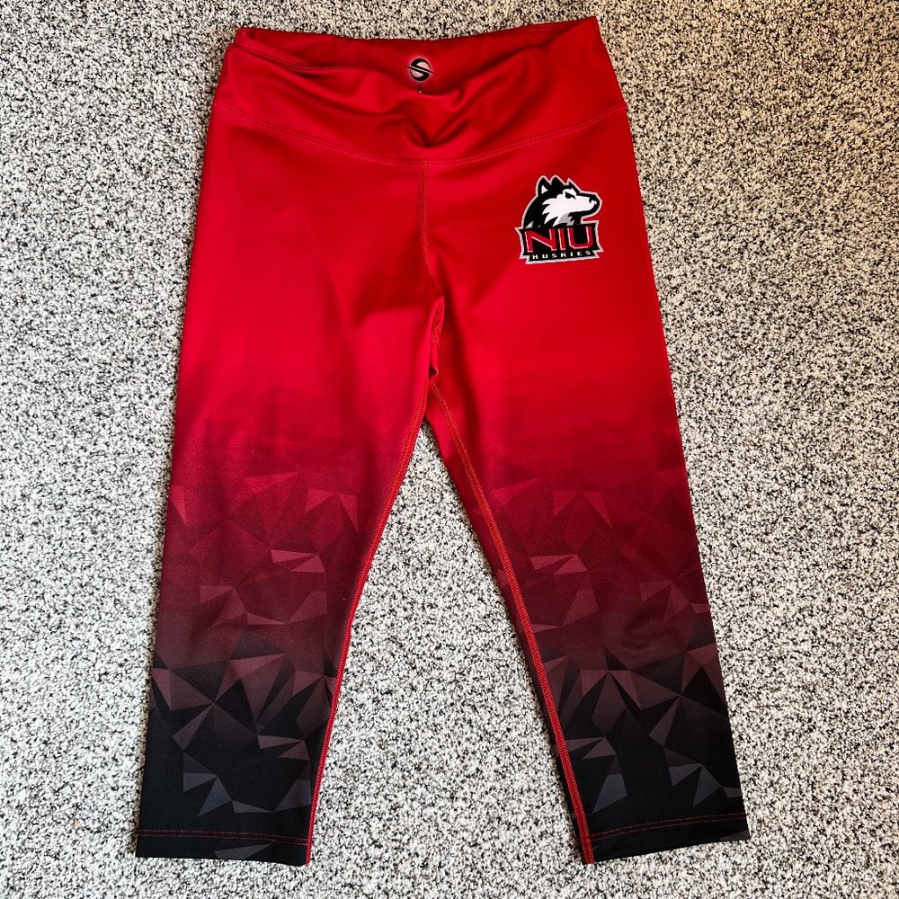 sublimated design NIU Huskies capri leggings - small